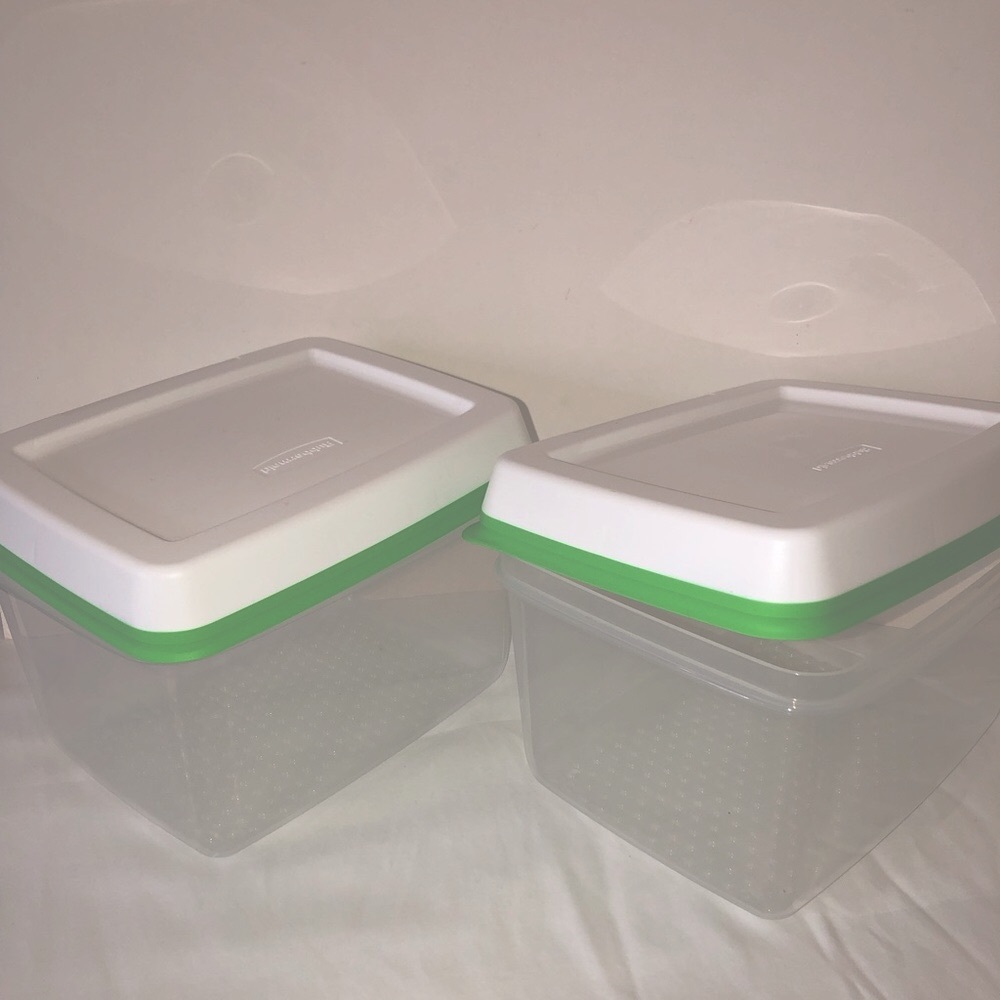 Rubbermaid Freshworks Fruit/Vegetable Storage Containers, 2 containers w/lids